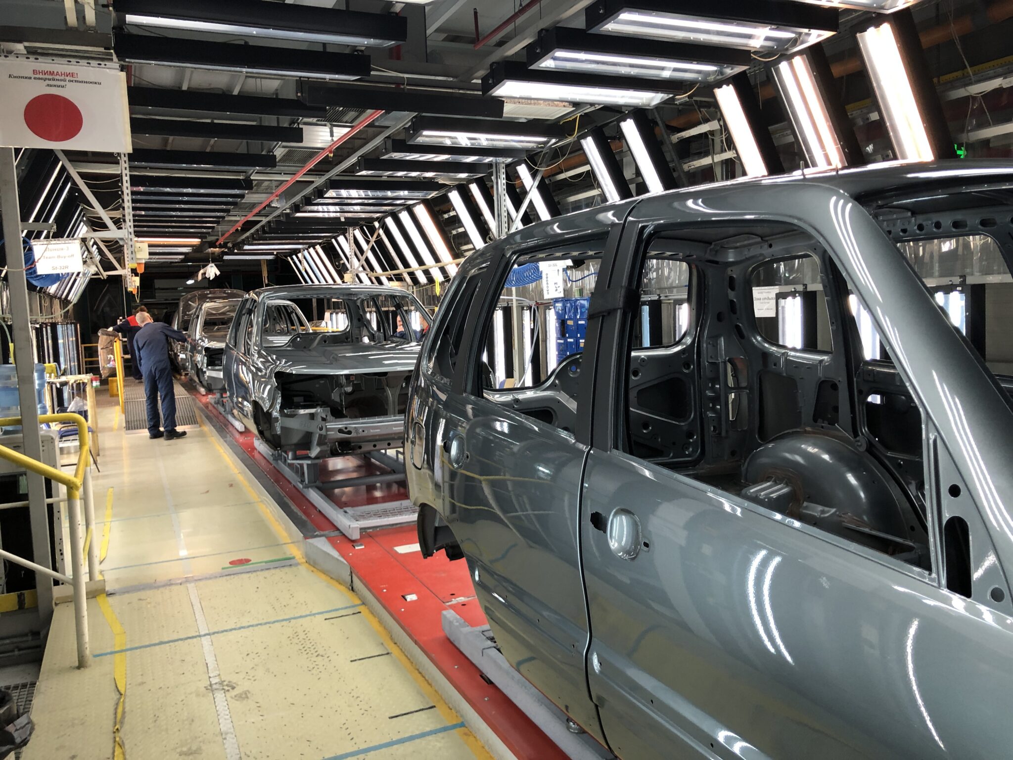 Будем знакомы: ЛАДА Запад Тольятти — НА ЗАВОДЕ